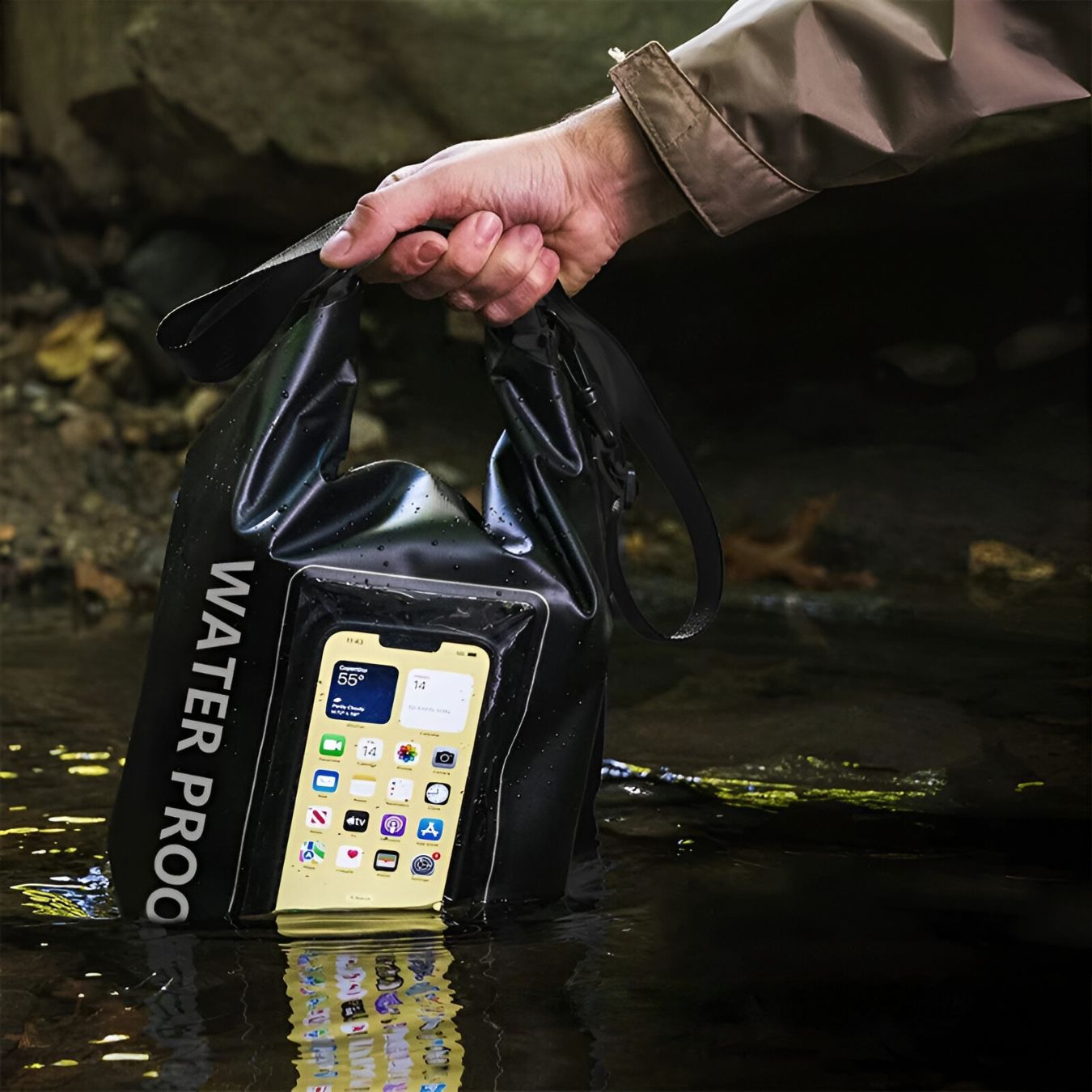 AquaGuard Waterproof Phone Bag